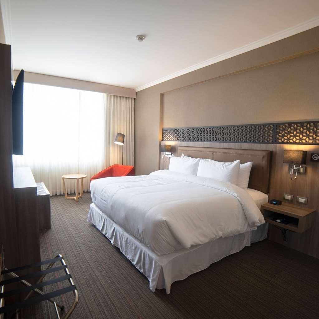 Doubletree By Hilton Trujillo Ξενοδοχείο Encalada Δωμάτιο φωτογραφία