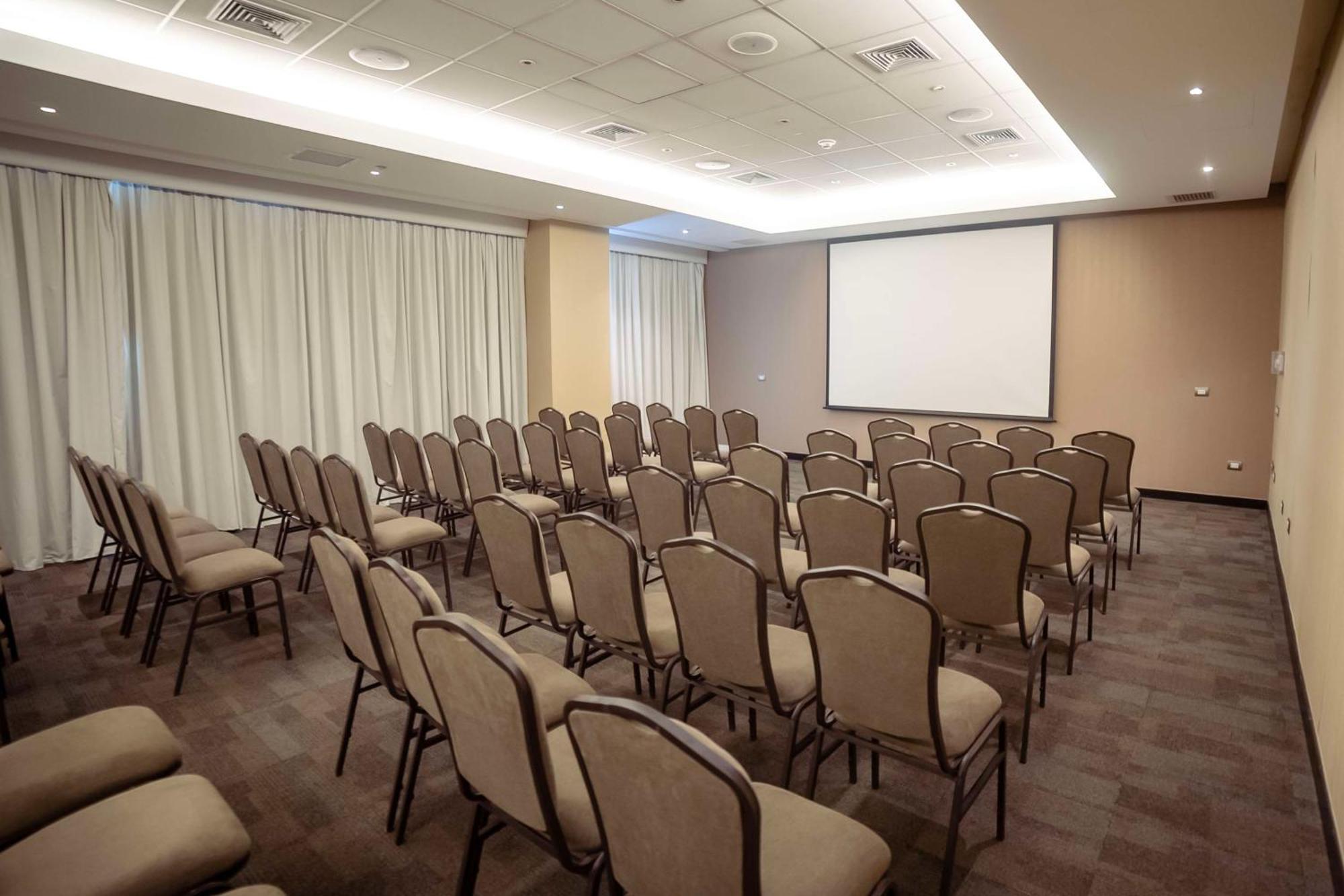 Doubletree By Hilton Trujillo Ξενοδοχείο Encalada Εξωτερικό φωτογραφία