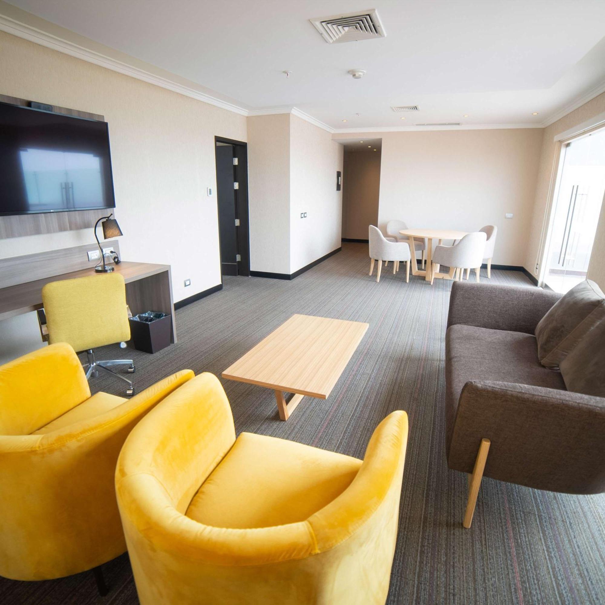Doubletree By Hilton Trujillo Ξενοδοχείο Encalada Εξωτερικό φωτογραφία